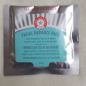 First Aid Beauty Facial Radiance Pads 10 Cnt pads